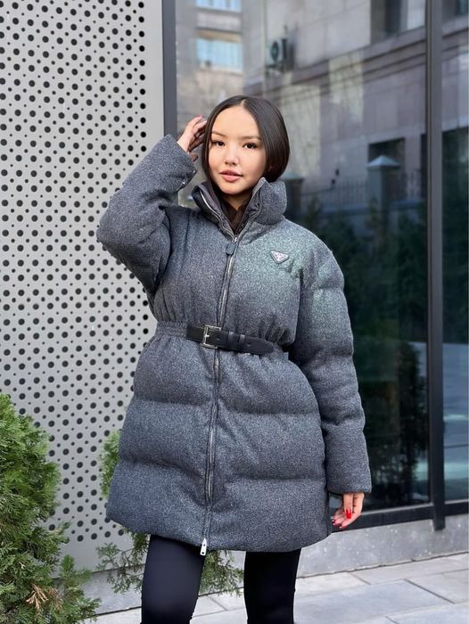 Продам новый люкс пуховик prada