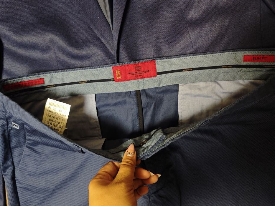 Мъжки костюм TEODOR - син