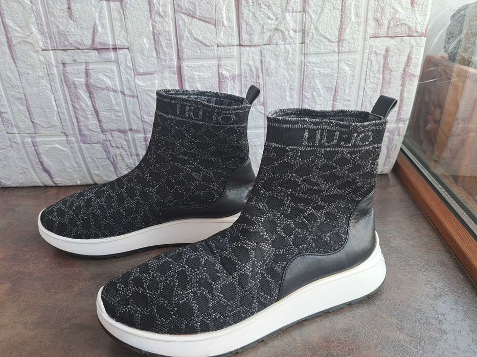 дамски боти,зимни обувки,ботуши Liu Jo номер37