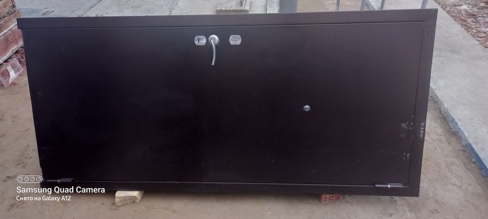 Железный дверь б/у