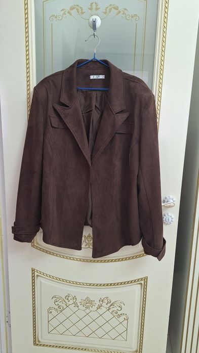 Продается куртка,пальто. Размер 56/58