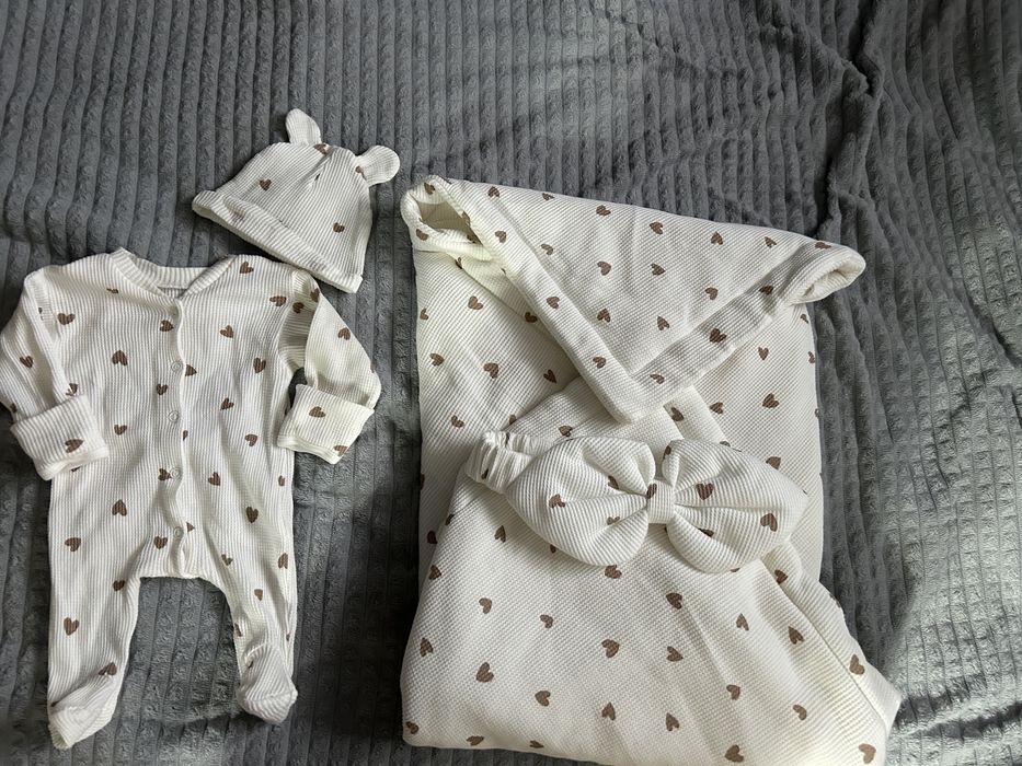 Конверт на выписку новорожденного