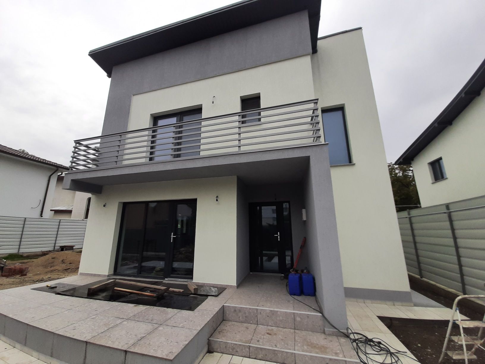 Casa Focsani-35%AvansParter +Etaj+Pod-4 Dormitoare,2 Bai,BucatarieOPEN
