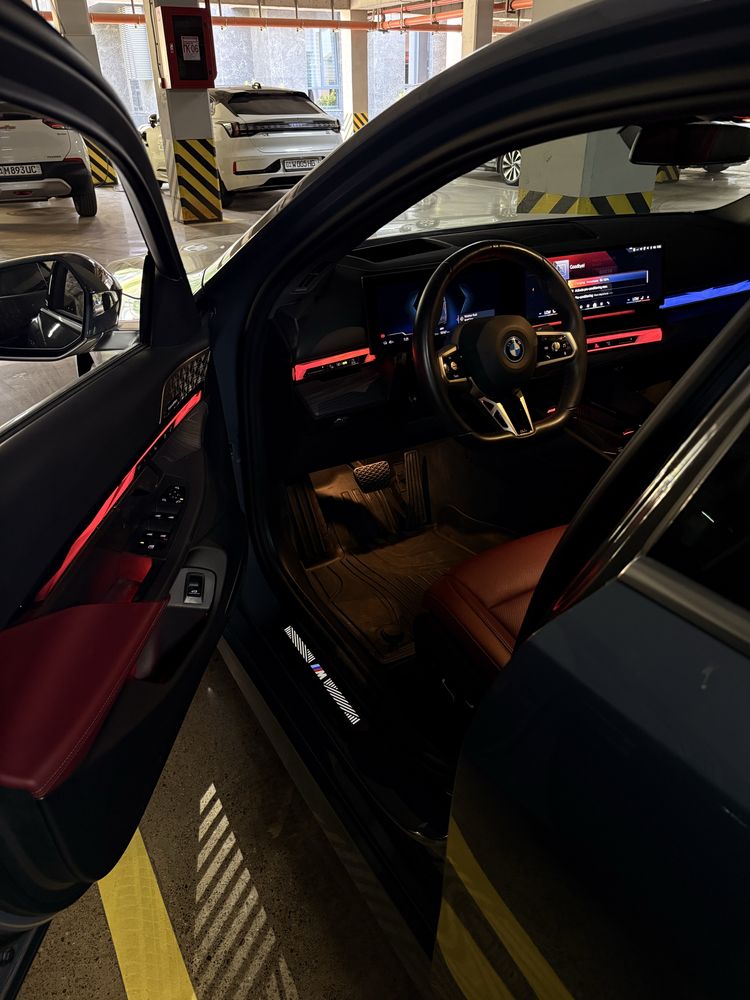 Bmw i5 35L notarius