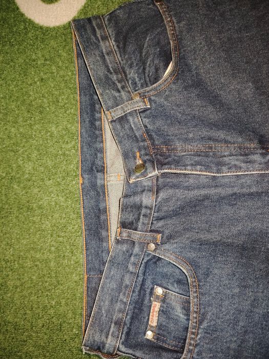 Мъжки прави дънки