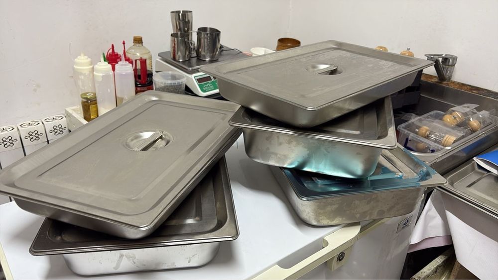 Контейниры с крышкой