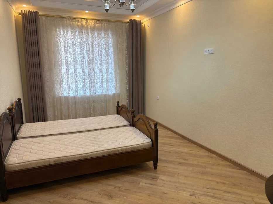 Сдаётся евродом, ориентир школа Oxbridge, Северо-восток. ID: 56578