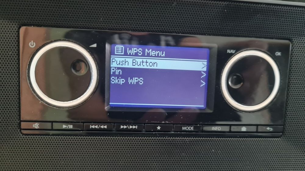 Medion I-net, FM, DAB+,USB player.