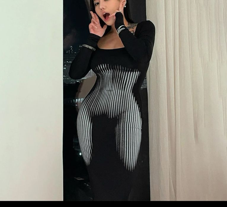 Новое женское платье