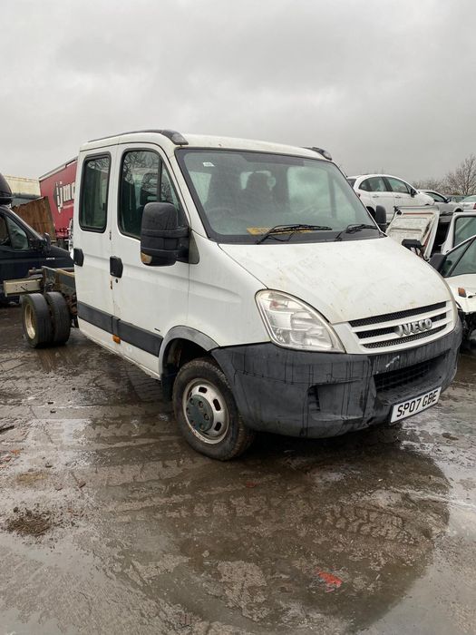 Punte spate arcuri jante pe dublu iveco daily