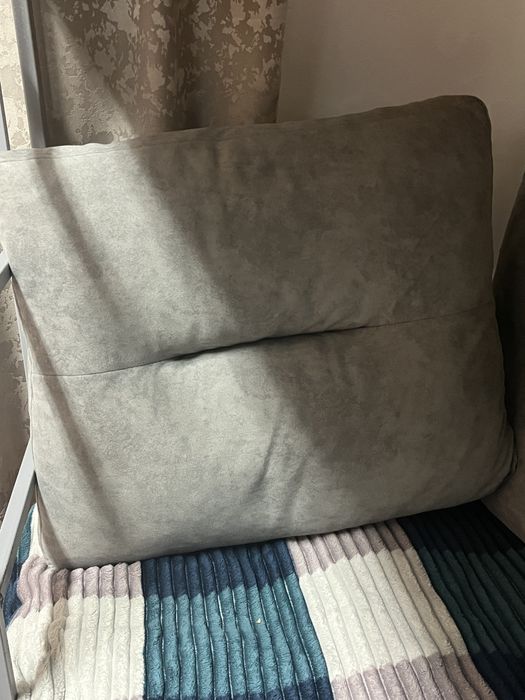 Продам диванные подушки 4шт