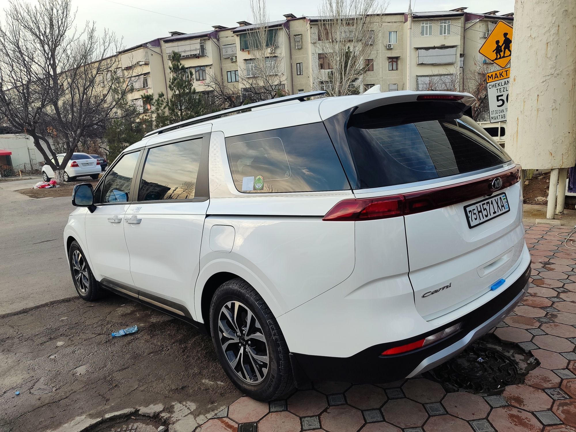 KIA carnival 2021