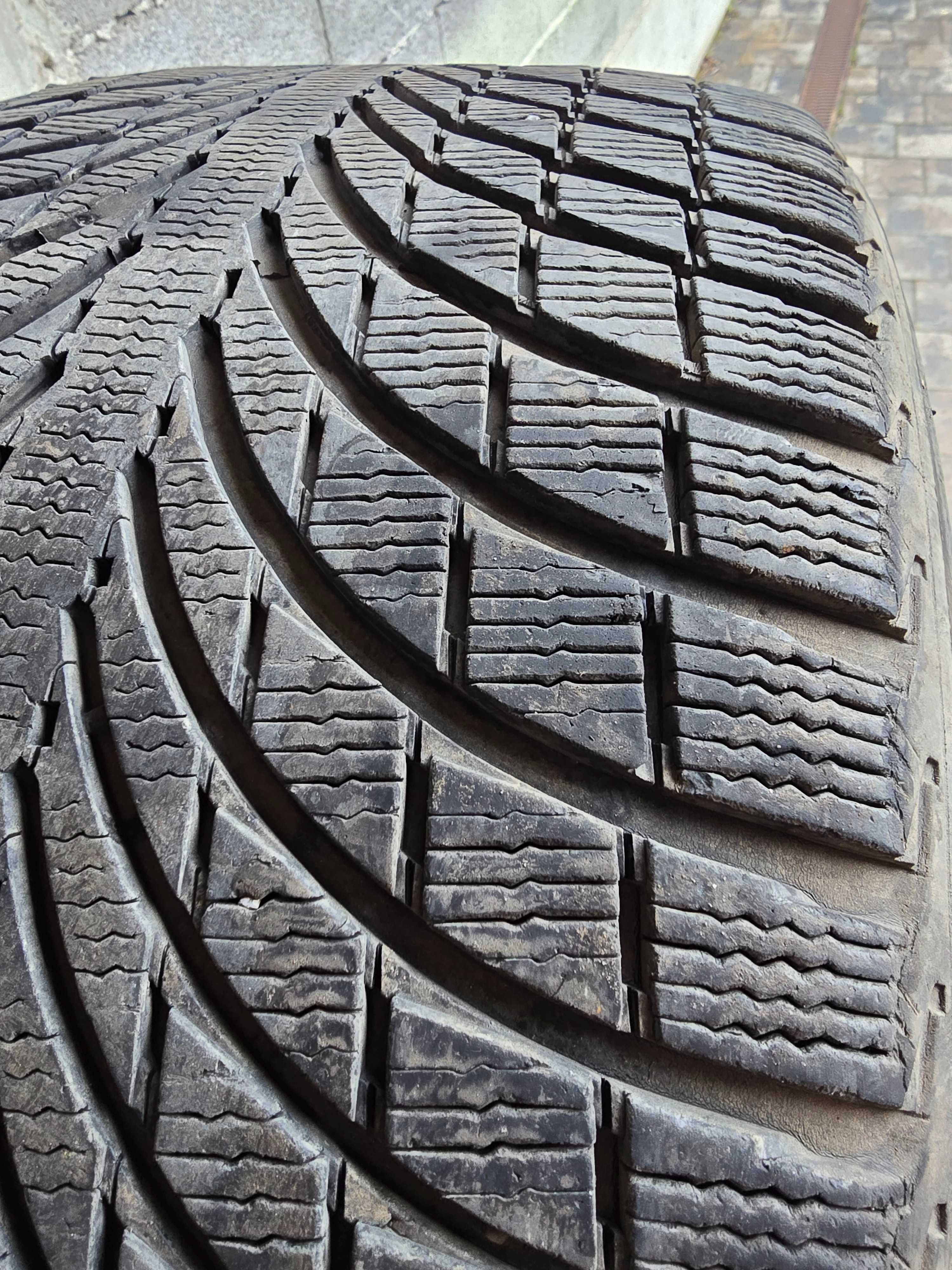 295/35/21 зимни  гуми Michelin 4броя