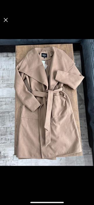 Олекотено палто Only