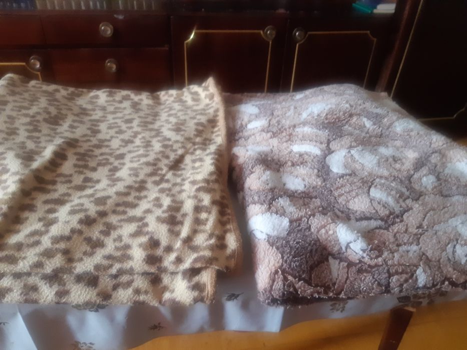 Одеяло  летние и осенние подушки