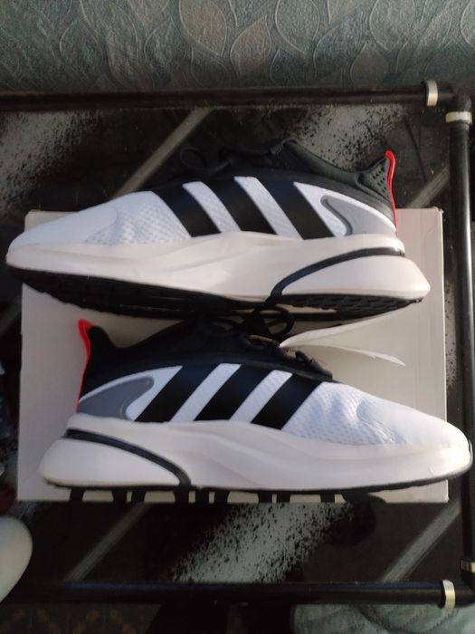 Adidas Alpha response 43 1/3