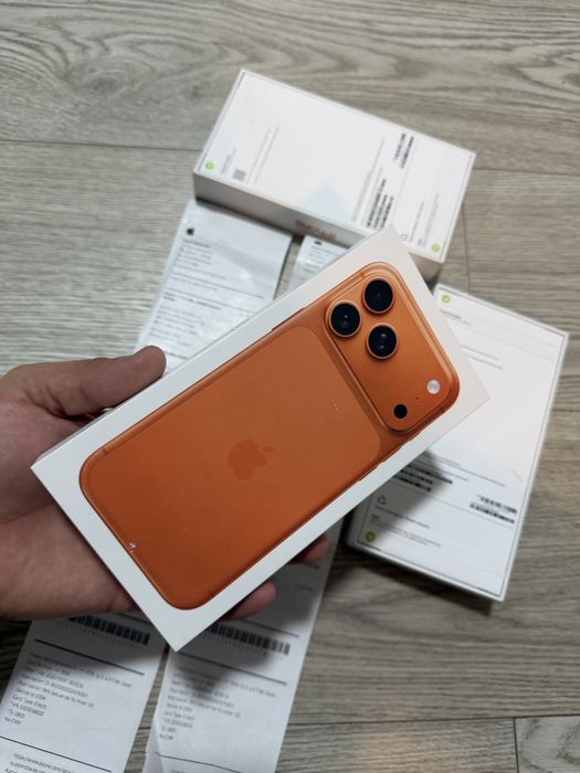 IPhone 17 pro max 256gb sigilat, garantie, facura, orange cosmic