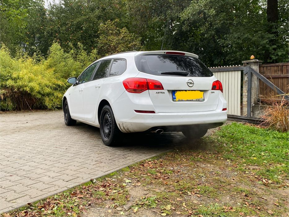 Opel Astra J 2012