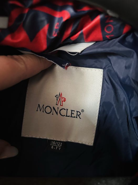 Geaca Moncler 6-7 ani