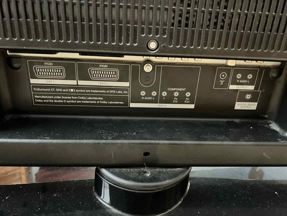 Televizor SHARP vând urgent