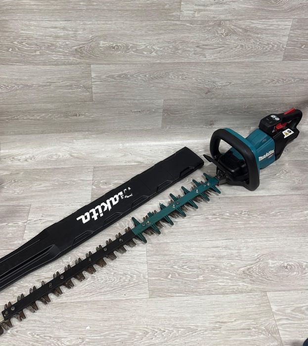 Fierastrau Makita UH005G