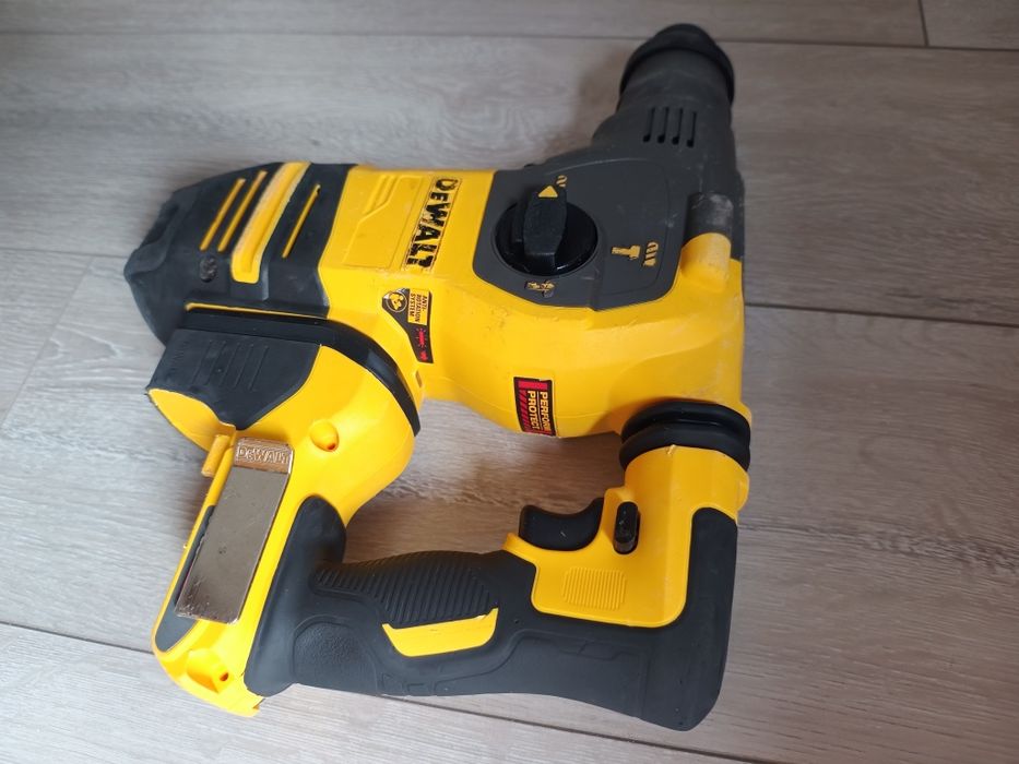 DeWalt DCH333 ciocan rotopercutor