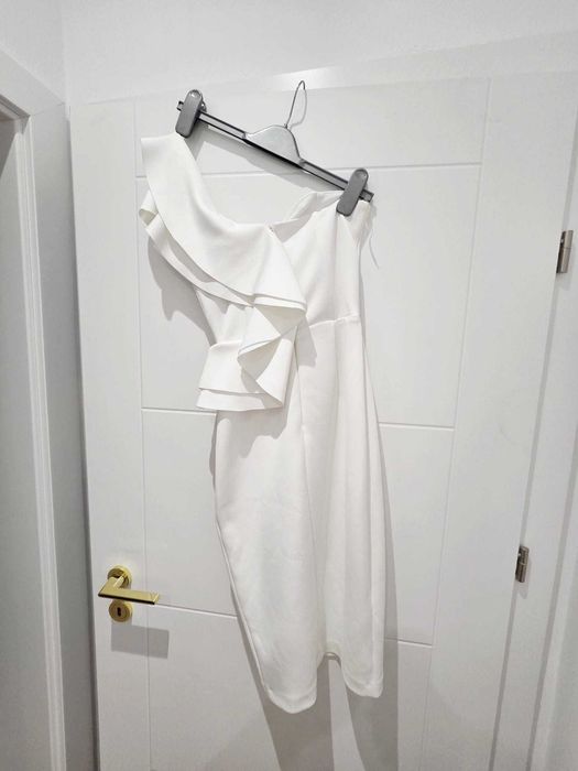 Rochie albă Poema, mărimea 34 – asimetrică, cu volan