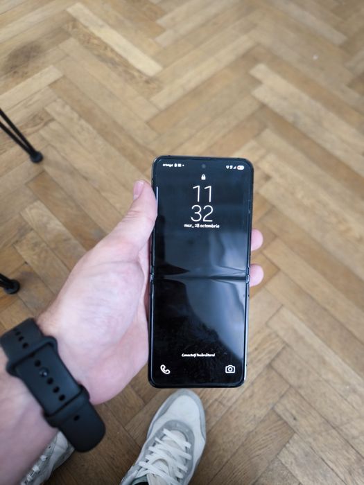 Samsung Galaxy flip 5