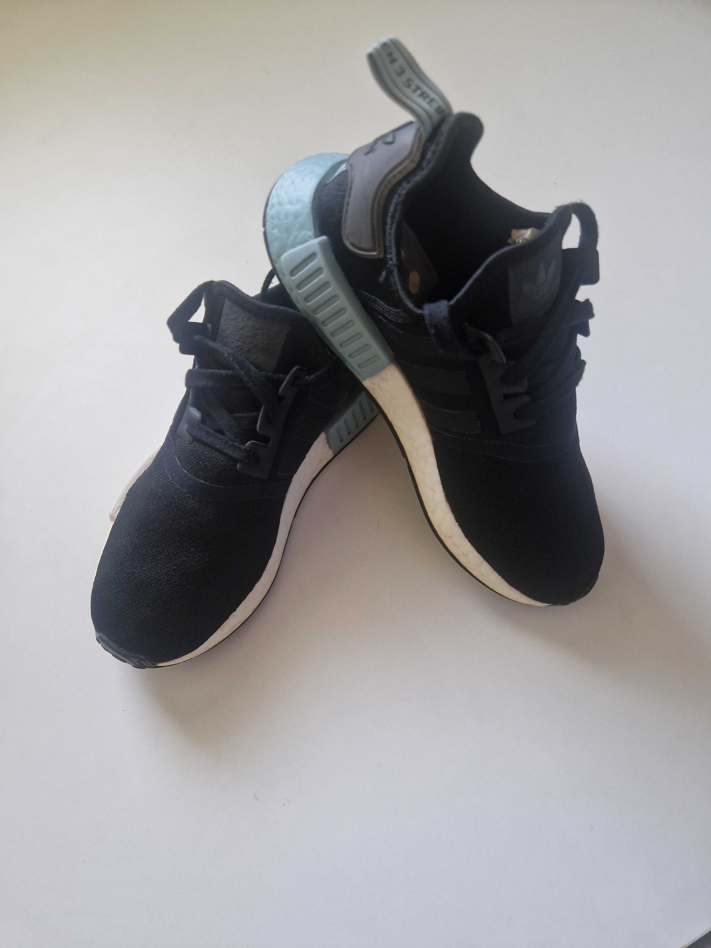 Adidas NMD R1 оригинални маратонки