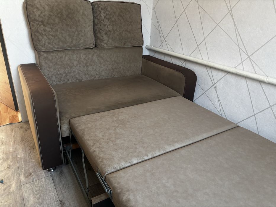 Мини диван, раздвяжной