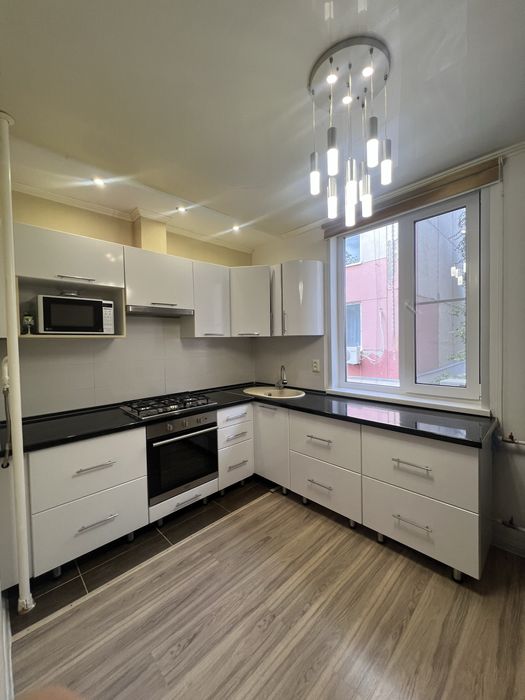 продам кухонный гарнитур