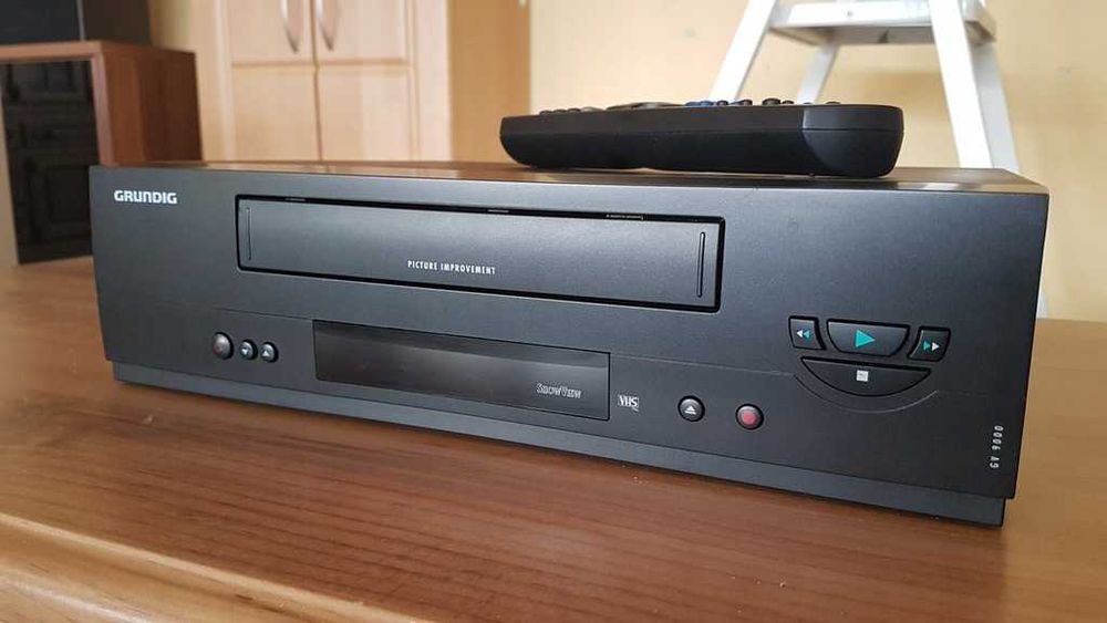 VHS VIDEO Recorder VCR, Twin Scart NICAM 6 HEAD