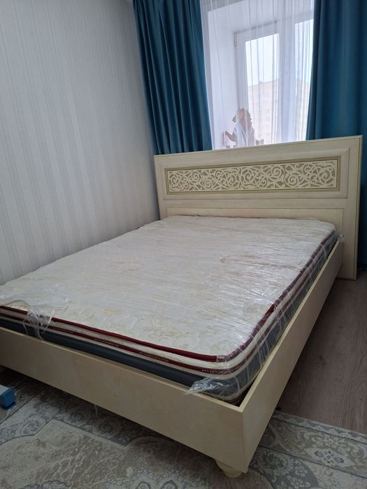 Спальный кровать.