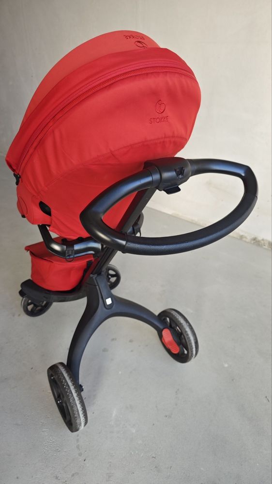 Stokke Xplory с гаранция + зимен чувал и поставка за чаша