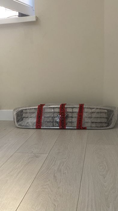 Решетка Mazda MPV