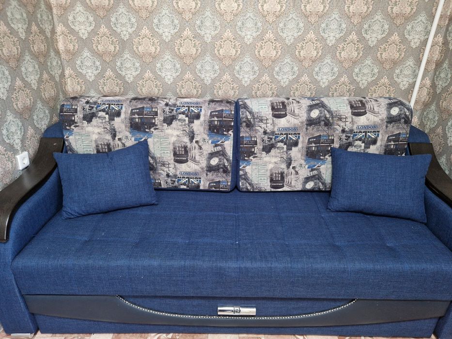 Продаммм диваннн