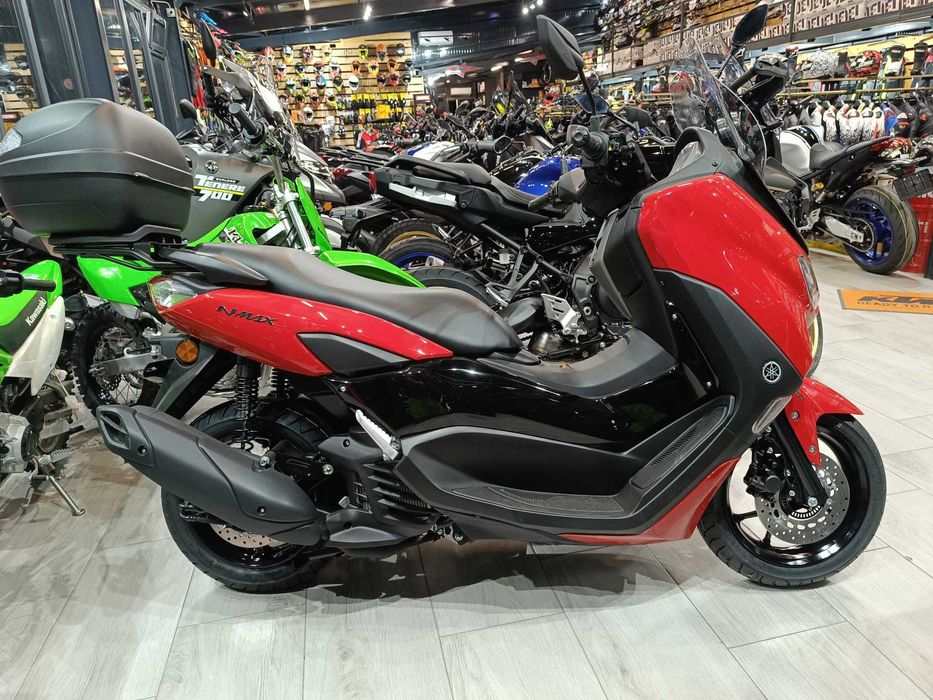 Yamaha NMax 125 + topbox+parbriz-se conduce cu B-stoc EST BIKE Campina
