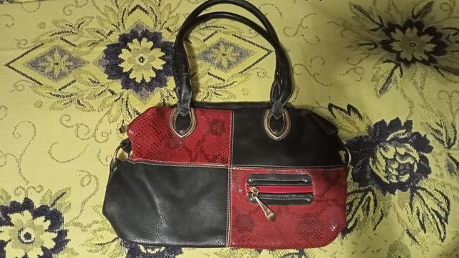 Женская кожаная сумочка