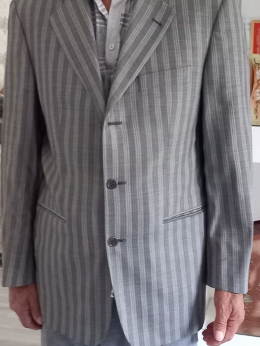 Продам костюм муж.