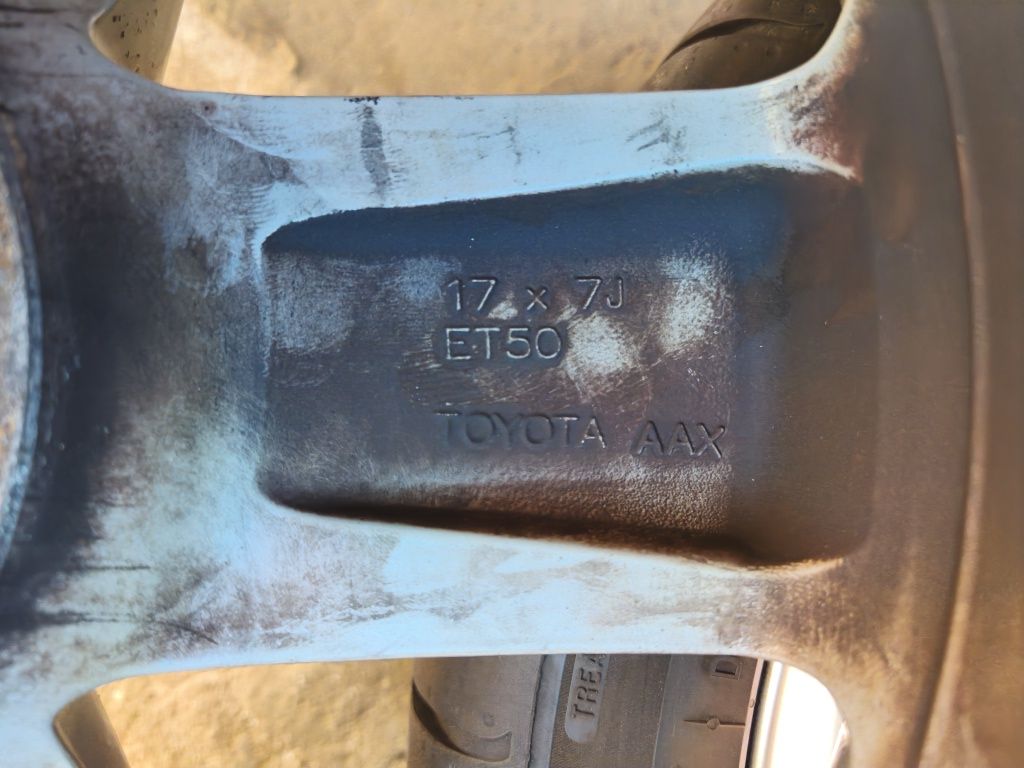 17" оригинални алуминиеви джанти за Toyota Corolla,Auris,Avencis...