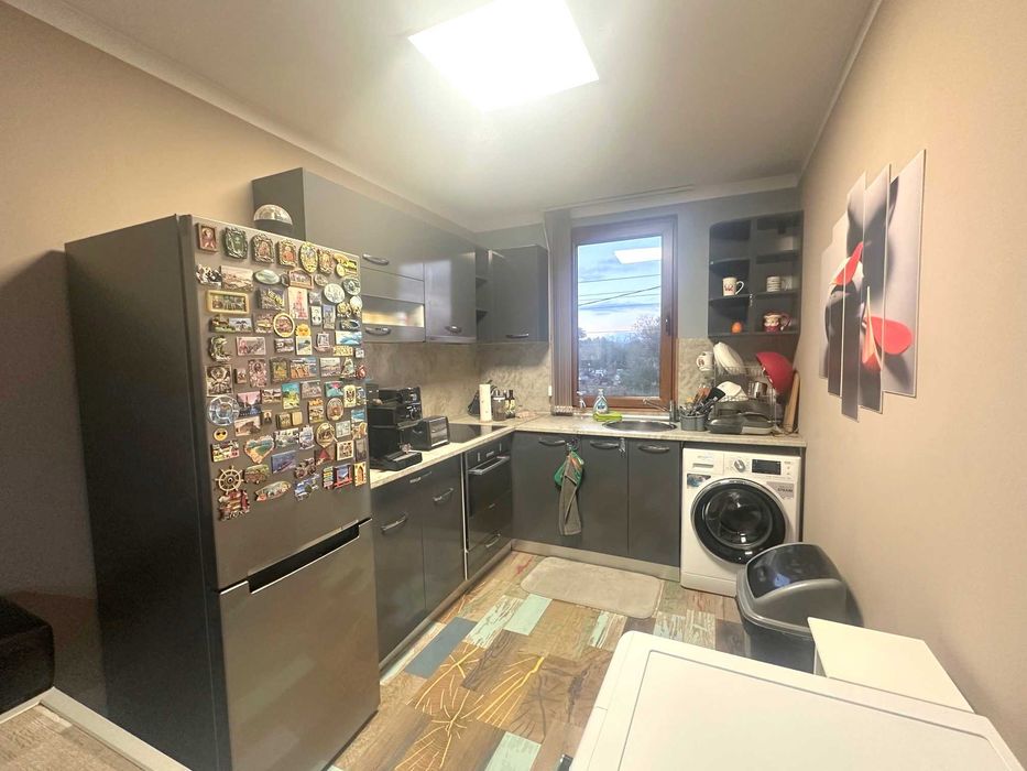 Продава къща в с. Лесново