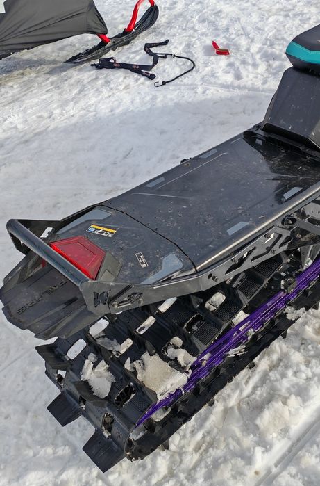 Snowmobil Polaris 9R KHAOS Patriot 2024