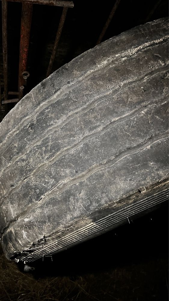 Шины на фуру 385/65 R22.5