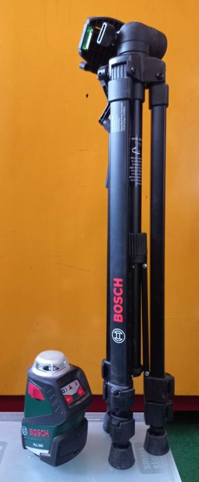 Лазерен нивелир BOSCH