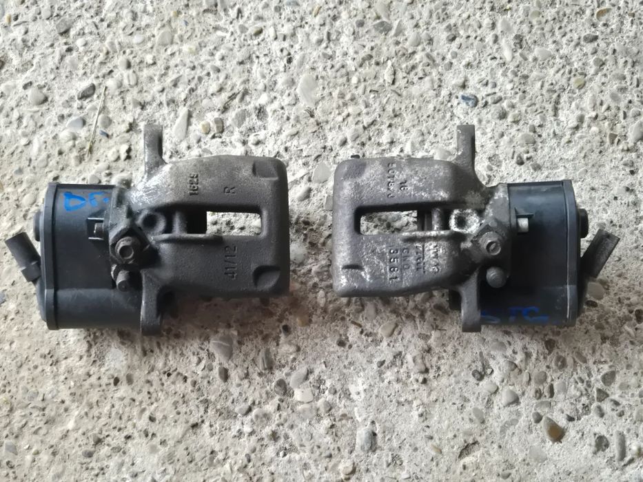 Etrier stanga / dreapta VW PASSAT B6 / TIGUAN 5N / PASSAT CC