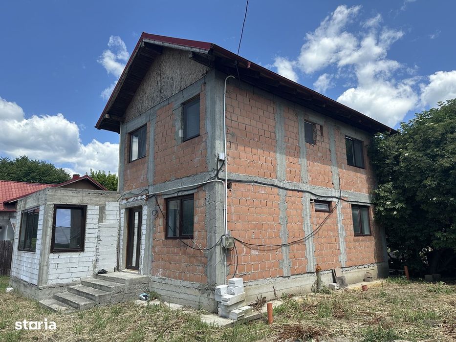 Agentia imobiliara VIGAFON vinde casa 5 camere Urlati