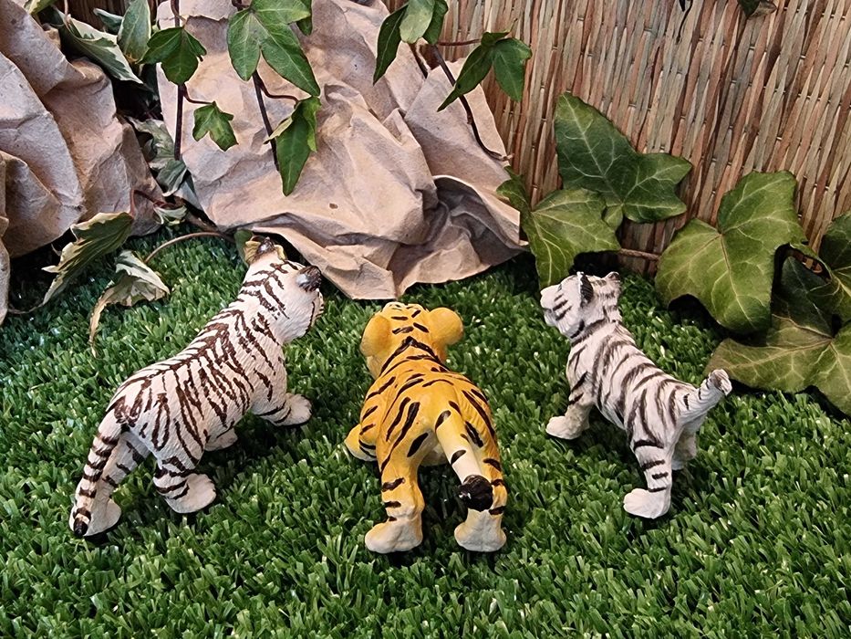 Set 3 pui tigru Schleich si Bullyland