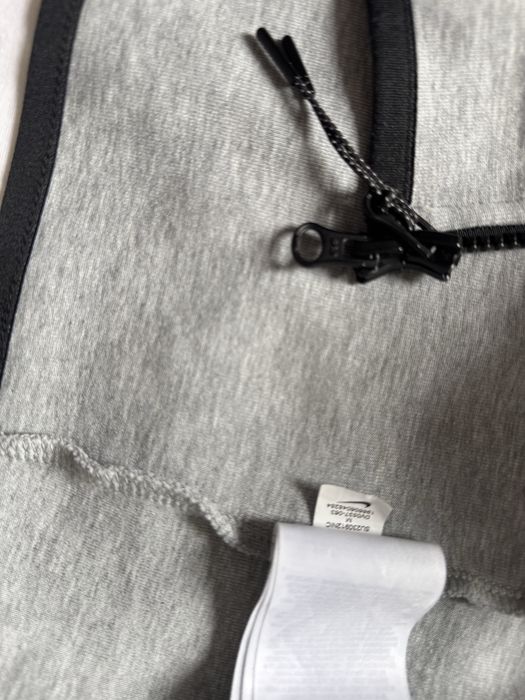 Nike Tech Fleece marimea M 100% original
