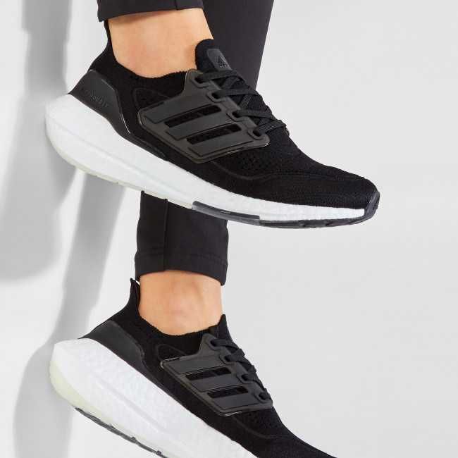 Оригинални дамски маратонки * ADIDAS ULTRABOOST 21 * 38.5 ,40.5