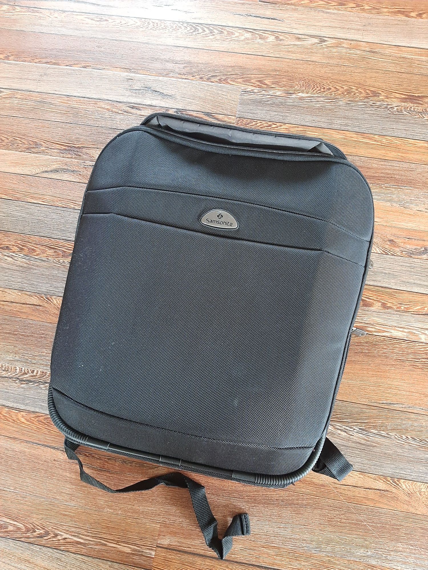 Geanta samsonite laptop deosebita